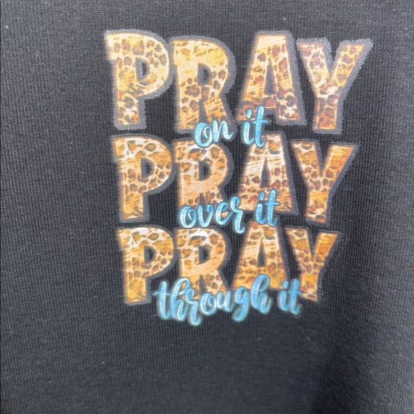 SO&SEWS Cotton Blend Graphic Slim Fit Tee “PRAY ON IT, OVER IT, THROUGH IT” - Picture 4 of 5